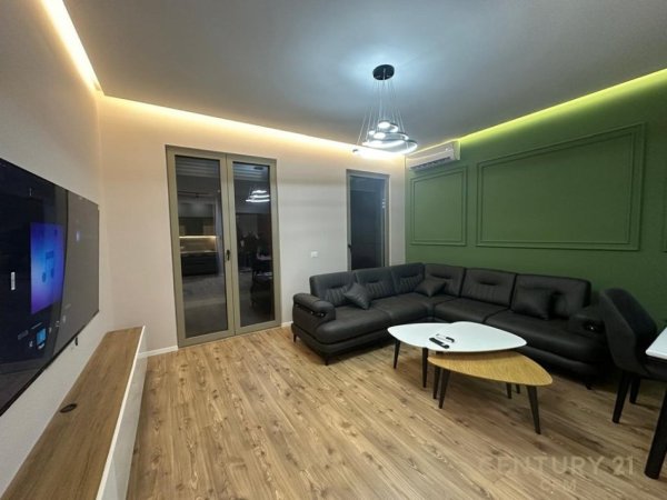 Tirane, jepet me qera apartament 2+1 Kati 8, 118 m² 1.400 € (Kompleksi Delijorgji)