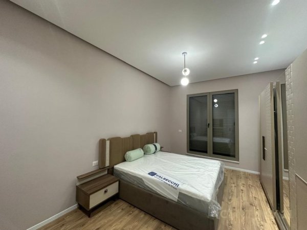 Tirane, jepet me qera apartament 2+1 Kati 8, 118 m² 1.400 € (Kompleksi Delijorgji)