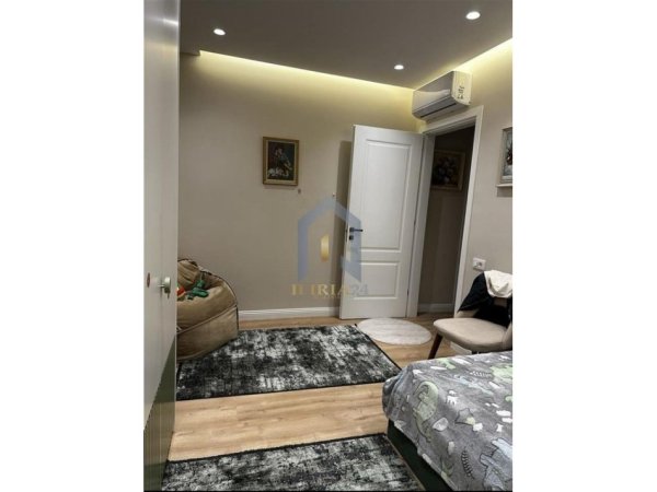 Tirane, shes 2+1+Ballkon Kati 7, 112 m² 252.900 € (Xhanfize Keko)