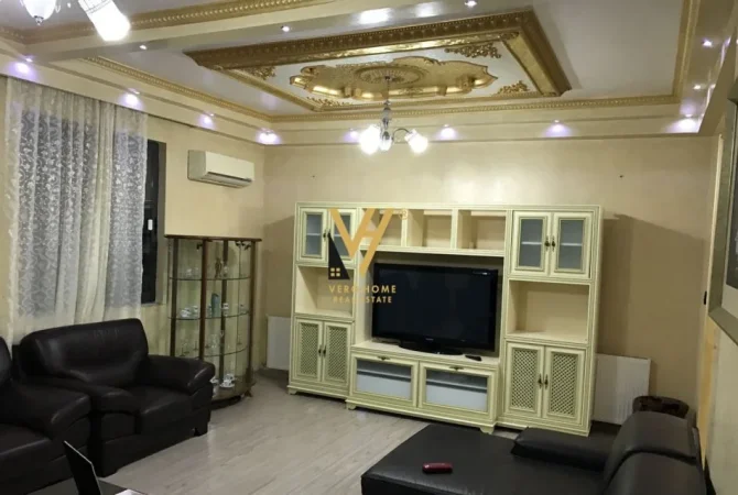 Tirane, shitet Vile 3 Katshe Kati 0, 620 m² 450.000 € (RRUGA KASTRIOTET)