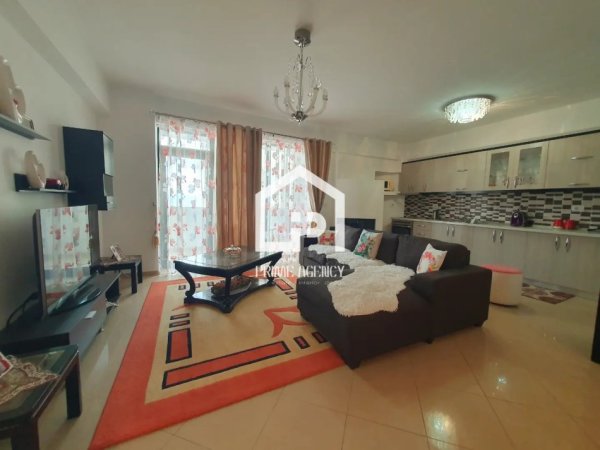 Pogradec, jepet me qera apartament 3+1+Ballkon Kati 7, 125 m² 50 € (POGRADEC)