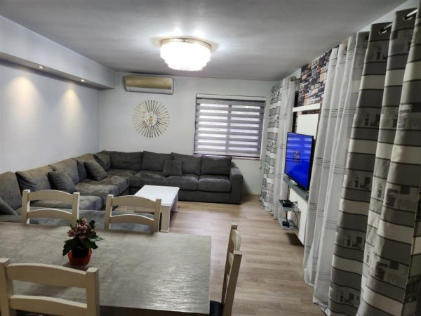 Tirane, jepet me qera apartament 2+1 Kati 3, 95 m² 550 € (Kodra e Diellit rr. Bill Klinton)