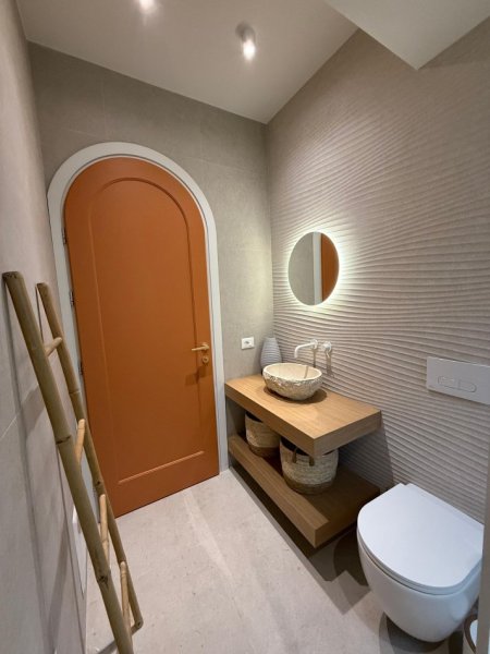 Tirane, jepet me qera apartament 2+1 Kati 2, 65 m² 1.000 € (myslym shyr)