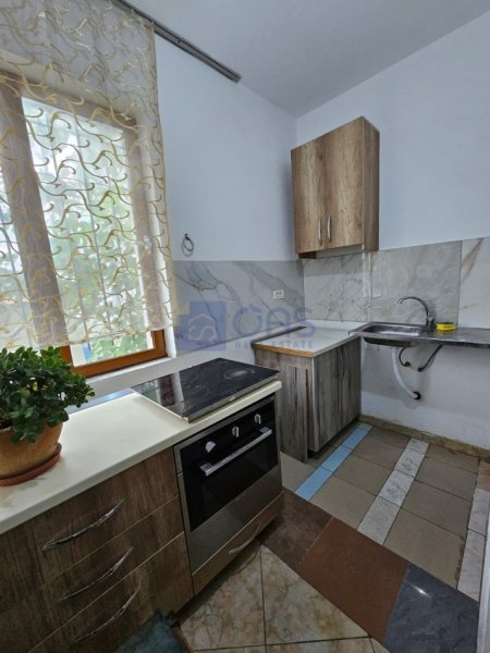 Tirane, jepet me qera apartament 1+1+Aneks+Ballkon Kati 1, 60 m² 400 € (Selite , Ngjitur me Universitetin &quot;Marin Barleti&quot;)