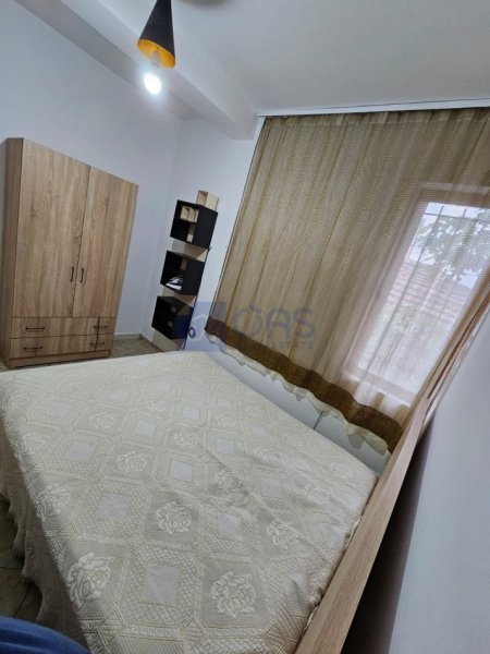 Tirane, jepet me qera apartament 1+1+Aneks+Ballkon Kati 1, 60 m² 400 € (Selite , Ngjitur me Universitetin &quot;Marin Barleti&quot;)
