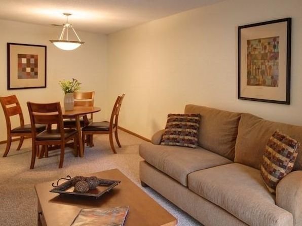 Tirane, jepet me qera apartament 3+1 Kati 2, 90 m² 600 € (tregu elektrik)