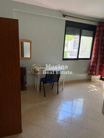 Tirane, jepet me qera apartament 3+1 Kati 2, 120 m² 550 € (Rruga 5 Maji)