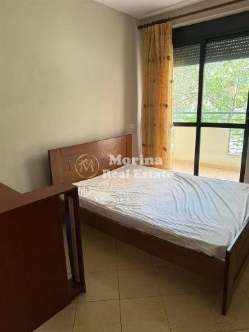 Tirane, jepet me qera apartament 3+1 Kati 2, 120 m² 550 € (Rruga 5 Maji)