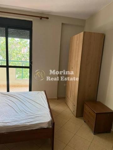 Tirane, jepet me qera apartament 3+1 Kati 2, 120 m² 550 € (Rruga 5 Maji)