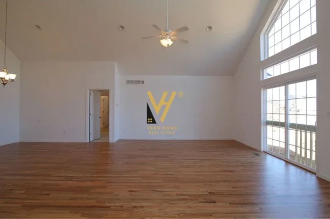 Tirane, jepet me qera zyre Kati 2, 106 m² 1.200 € (PROKURORIA E TIRANES)