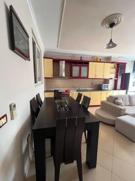 Tirane, shitet apartament 2+1 , 76 m² 130.000 € 