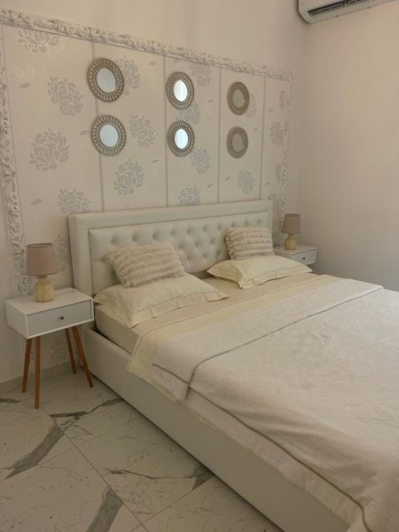 Tirane, jepet me qera apartament 1+1+Ballkon Kati 6, 78 m² 850 € (Square 21)
