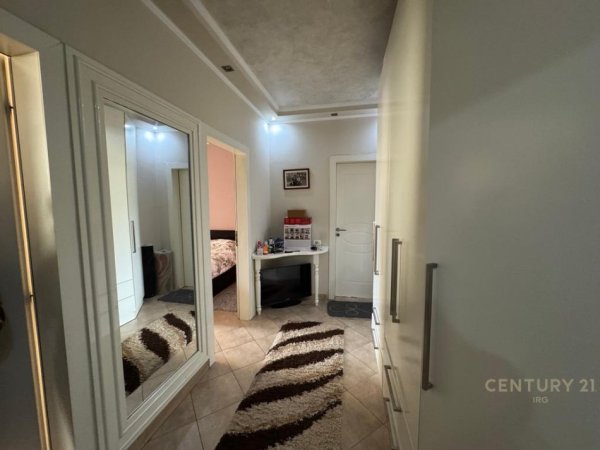 Tirane, shitet apartament 1+1 Kati 2, 75 m² 78.000 € 