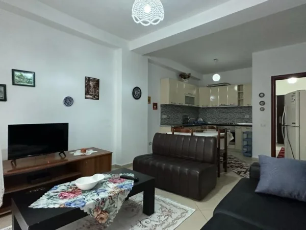 Tirane, jap me qera apartament 1+1 Kati 5, 63 m² 400 € (Astir)