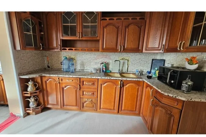 Tirane, shitet apartament 2+1+Ballkon Kati 4, 90 m² 169.000 € (Prane Delijorgjit)