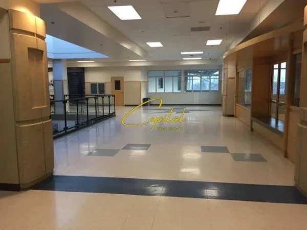 Tirane, jepet me qera zyre Kati 2, 200 m² 1.700 € (RRUGA E DIBRES)