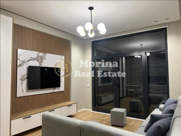 Tirane, jepet me qera apartament 2+1 Kati 6, 100 m² 700 € (Sheshi Shqiponja)