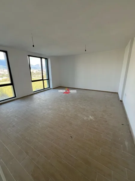 Tirane, shitet apartament 1+1 , 77 m² 132.000 €