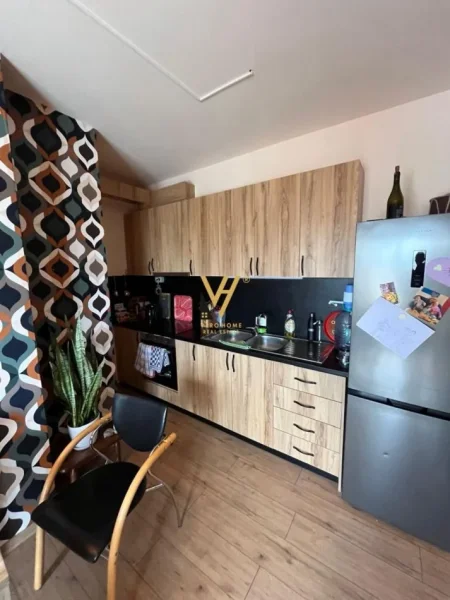 Tirane, shitet apartament 2+1+Ballkon Kati 8, 91 m² 206.000 € (SELVIA)