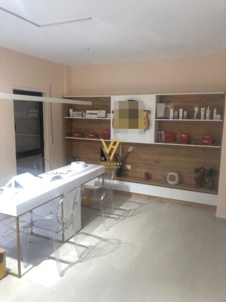 Tirane, shitet apartament 3+1+Ballkon Kati 8, 116 m² 261.000 € (SELVIA)