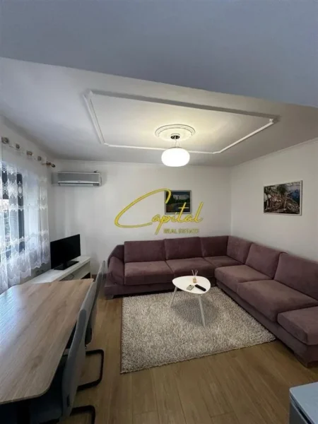 Tirane, jepet me qera apartament 1+1 Kati 2, 75 m² 600 € (RRUGA MYSLYM SHYRI)