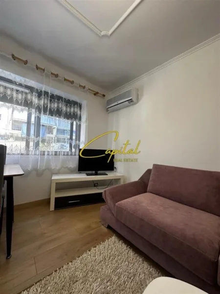 Tirane, jepet me qera apartament 1+1 Kati 2, 75 m² 600 € (RRUGA MYSLYM SHYRI)