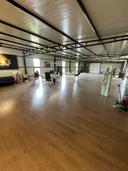 Tirane, jepet me qera magazine Kati 0, 650 m² 1.500 € (KASHAR)