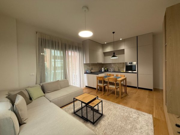 Tirane, jepet me qera apartament 2+1 , 90 m² 1.200 € (Rruga e Kosovareve)