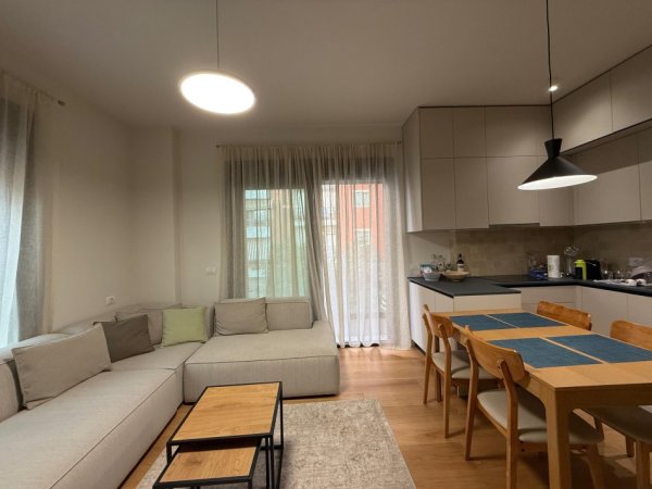 Tirane, jepet me qera apartament 2+1 , 90 m² 1.200 € (Rruga e Kosovareve)