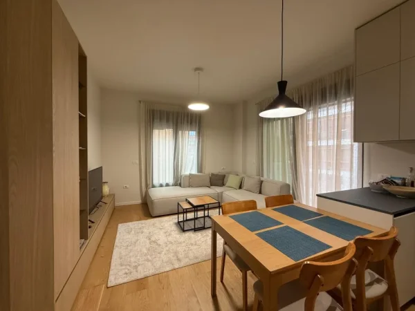 Tirane, jepet me qera apartament 2+1 , 90 m² 1.200 € (Rruga e Kosovareve)
