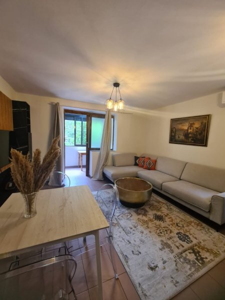 Tirane, jepet me qera apartament 2+1 Kati 2, 72 m² 600 € 