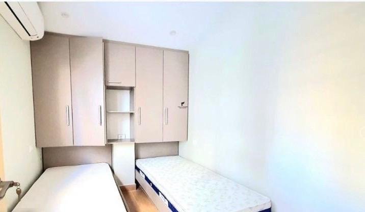 Tirane, jepet me qera apartament 2+1+Ballkon Kati 3, 120 m² 650 € (MYSLYM SHYRI)