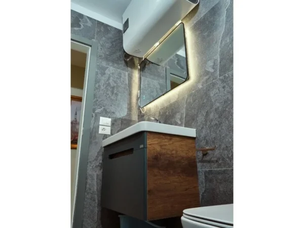 Tirane, shitet apartament 1+1 Kati 5, 44 m² 177.000 € (bllok)