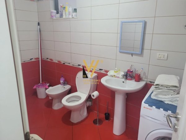 Tirane, shitet apartament 2+1+Ballkon Kati 3, 97 m² 140.000 € (YZBERISHT)