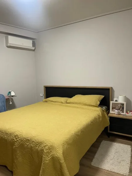 Tirane, jepet me qera apartament 2+1+Ballkon Kati 5, 113 m² 800 € (Kompleksi Kontakt)