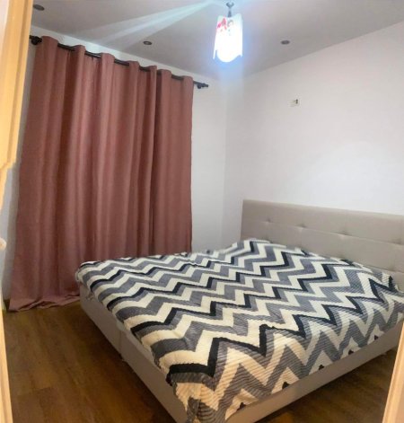 Jepet me qera 2+1 te Gjiri Lalzit kompleksi Lura1