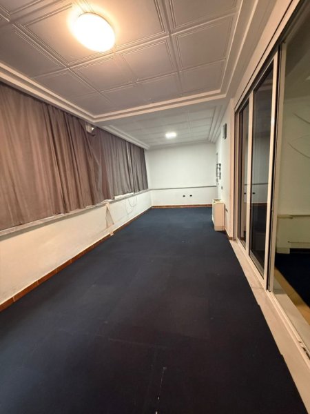Tirane, jepet me qera apartament 4+1+Ballkon Kati 1, 180 m² 1.500 € (iSH BLLLOK)