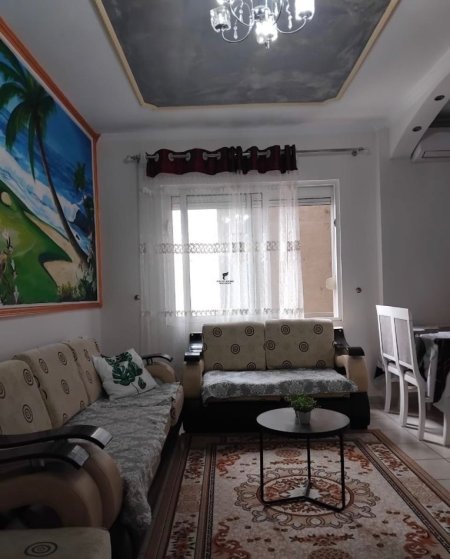 Tirane, jepet me qera apartament 2+1+Ballkon Kati 6, 95 m² 450 € (ASTIR)