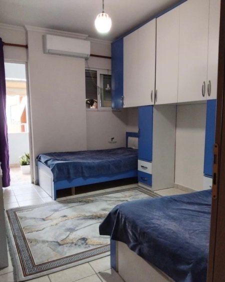 Tirane, jepet me qera apartament 2+1+Ballkon Kati 6, 95 m² 450 € (ASTIR)