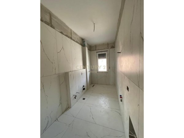 Tirane, shitet apartament 2+1 Kati 7, 109 m² 96.000 € (KAMEZ)