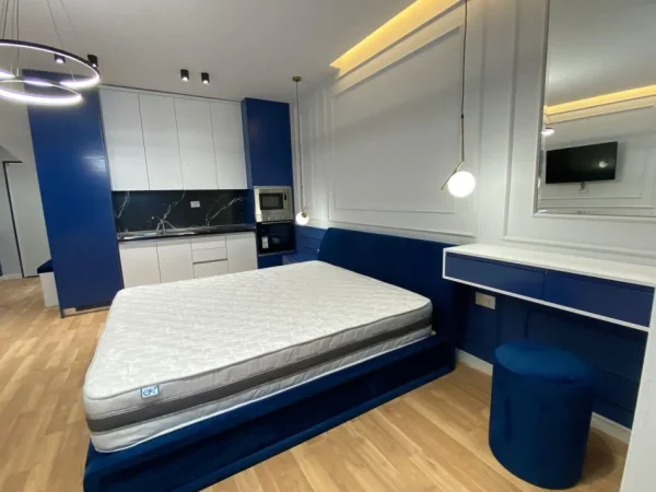 Tirane, jepet me qera garsonier 1+1 Kati 10, 44 m² 580 € (Rruga Kavajes/SQUARE21)