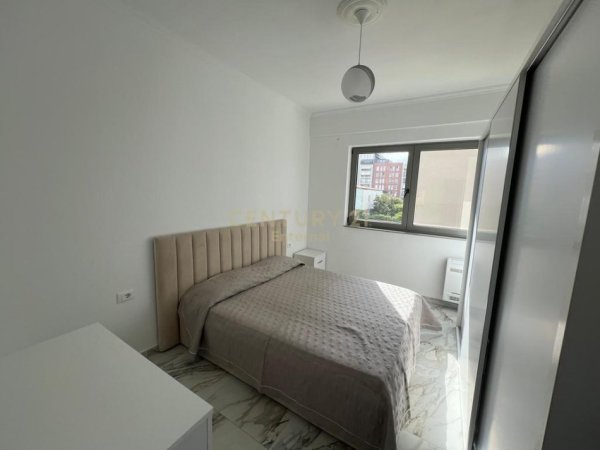 Tirane, jepet me qera apartament   1+1 Kati 8, 68 m² 550 € (ish Fusha e Aviacionit)