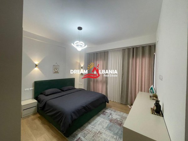 Tirane, shitet apartament 2+1+Ballkon Kati 10, 115 m² 350.000 € (Rruga e Kavajes)