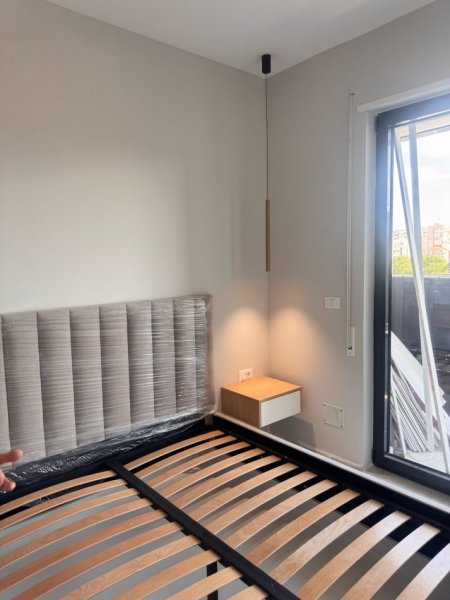 Tirane, jepet me qera apartament 1+1+Ballkon Kati 6, 60 m² 600 € (Stacioni Trenit)