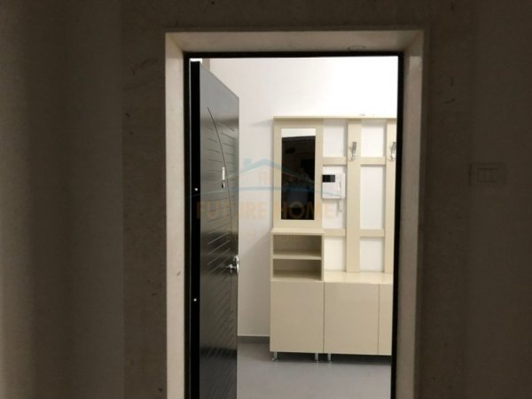Tirane, shitet apartament 3+1+Ballkon Kati 3, 169 m² 500.000 € (Rezidenca Touch of the Sun, Sauk)