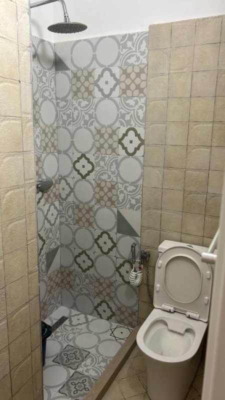 Durres, shitet apartament 3+1+Ballkon Kati 6, 116 m² 163.000 € (Ruga Pavaresia, prane Kompleksit Florida)