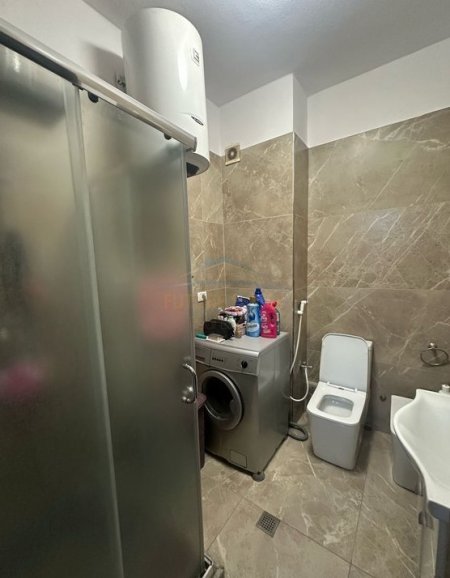 Tirane, jepet me qera apartament 1+1+Aneks+Ballkon Kati 6, 62 m² 550 € (Selvia)