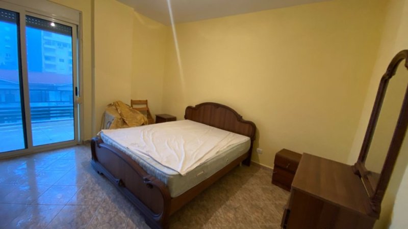 Durres, shitet apartament 2+1+Ballkon Kati 2, 105 m² 105.000 € (Pavaresia Plazh)