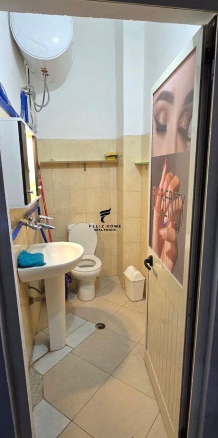 Tirane, jepet me qera dyqan Kati 0, 25 m² 400 € (RRUGA BARDHYL)