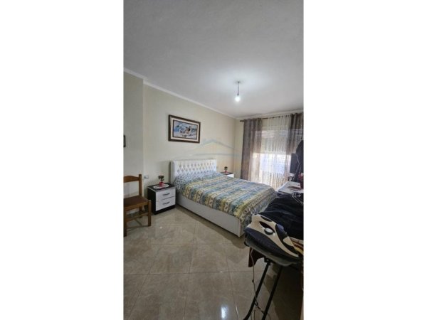 Durres, shitet apartament 2+1+Ballkon Kati 4, 116 m² 117.000 € (Ish URT)